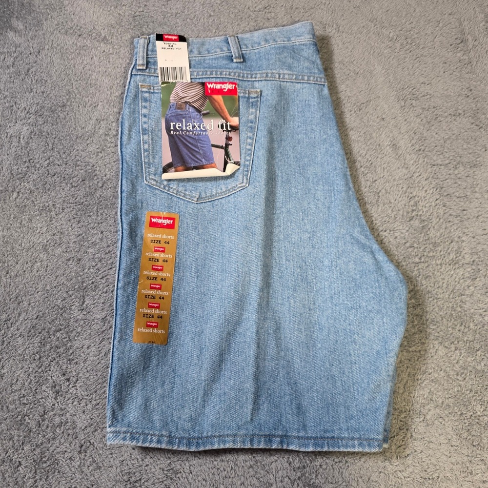 Wrangler Mens 44 Relaxed Fit Denim Shorts Light Wash Blue Vintage 60601SL NWT